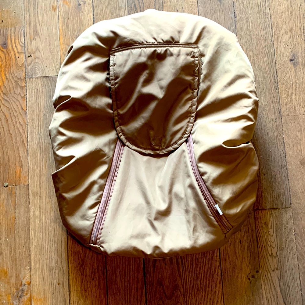 Cozy cover.  770V